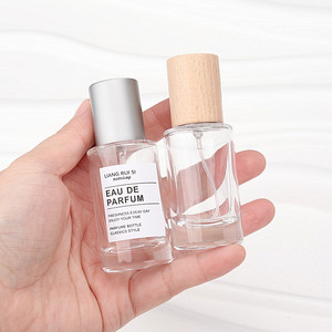 ขวดน้ำหอมแก้วแบบสกรูคอขวด ขนาด 20 มล. ฝาไม้ มีสินค้าในสต็อก บรรจุภัณฑ์เครื่องสำอางแบบเติมได้ - Product Image 3