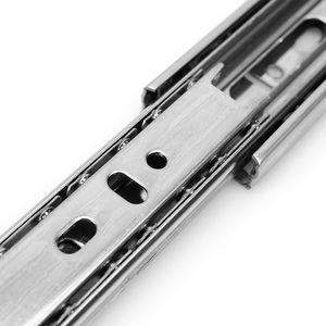 Glissières <span class=keywords><strong>de</strong></span> <span class=keywords><strong>tiroir</strong></span> à fermeture douce à roulement à billes, extensibles en 3 sections, capacité <span class=keywords><strong>de</strong></span> charge <span class=keywords><strong>de</strong></span> 30 kg, pour meubles modernes <span class=keywords><strong>de</strong></span> cuisine, chambre et salle <span class=keywords><strong>de</strong></span> bain - Product Image 4