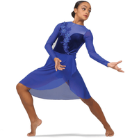 Robe de danse lyrique personnalisée à manches longues panneau en velours décoration florale train en maille élégante tenue de performance vert foncé