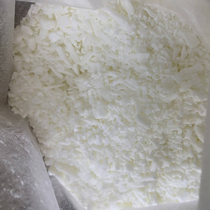 Flocons de cire de soja 100% naturelle pure, 58-52 degrés, en conteneur, pour la fabrication de bougies pour Noël, mariage, Diwali, Halloween, Pâques - Product Image 4