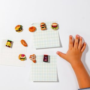 DANVON Lot de 5 mini aimants de réfrigérateur 3D mignons en résine avec aimant puissant pour la décoration de bureau et de cuisine Fabriqué en Chine - Product Image 4