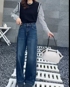 大码女式高腰直筒环保透气牛仔裤常规版型休闲弹力四季通用蓝色 - Product Image 3