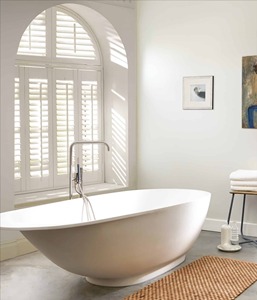 Obturateur intérieur en bois arqué de haute qualité 89mm Design moderne persienne <span class=keywords><strong>lame</strong></span> fenêtre Plantation volets ouverture horizontale - Product Image 1