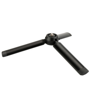 Mini Trípode Ligero de Aleación de Aluminio, Soporte Portátil para Teléfono Móvil con 3 Secciones de Patas - Product Image 1
