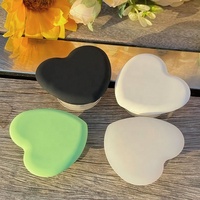 Support de téléphone portable de bureau flexible en silicone mat, extensible et pliable, en forme de cœur romantique de luxe pour 15 14 12Pro