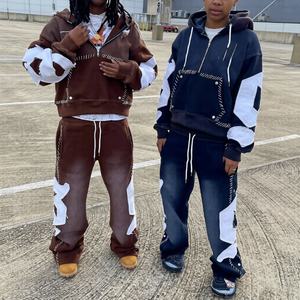 Conjunto de Sudadera con Capucha Vintage de Streetwear con Logotipo Bordado Personalizado y Media Cremallera, y Pantalones de Chándal Acampanados con Lavado Ácido y Efecto Desgastado - Product Image 1