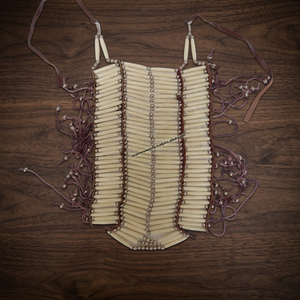 Vajilla de Metal con Cuentas de Hueso Pulido, Estilo Tradicional Moderno, con Diseño Único de Inspiración Tribal, Hecha a Mano para Mujeres al Mejor Precio - Product Image 3