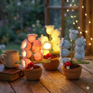 โคมไฟตั้งโต๊ะรูปดอกลิลลี่วัลเล่ย์ถักโครเชต์ทำมือ ของตกแต่งห้องนอน ของขวัญวันเกิด งานฝีมือสิ่งทอ - Product Image 5