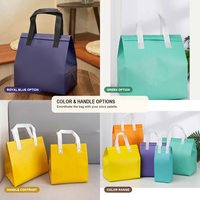 Sac isotherme non tissé avec doublure en aluminium, imprimé sur mesure pour l'emballage de produits de boulangerie et de plats à emporter