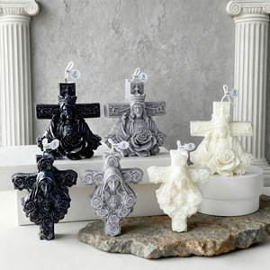 Vela Decorativa con Forma de Cruz de Rosas, Adorno de Mesa Único para el Hogar, Regalo para Fiestas de Inauguración de Casa - Product Image 1
