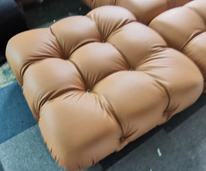 โซฟาห้องนั่งเล่นแบบโมเดิร์นคุณภาพสูง แยกส่วนได้อิสระ สำหรับพักผ่อน วัสดุกำมะหยี่บุเคล นุ่มสบาย ขาไม้ - Product Image 5