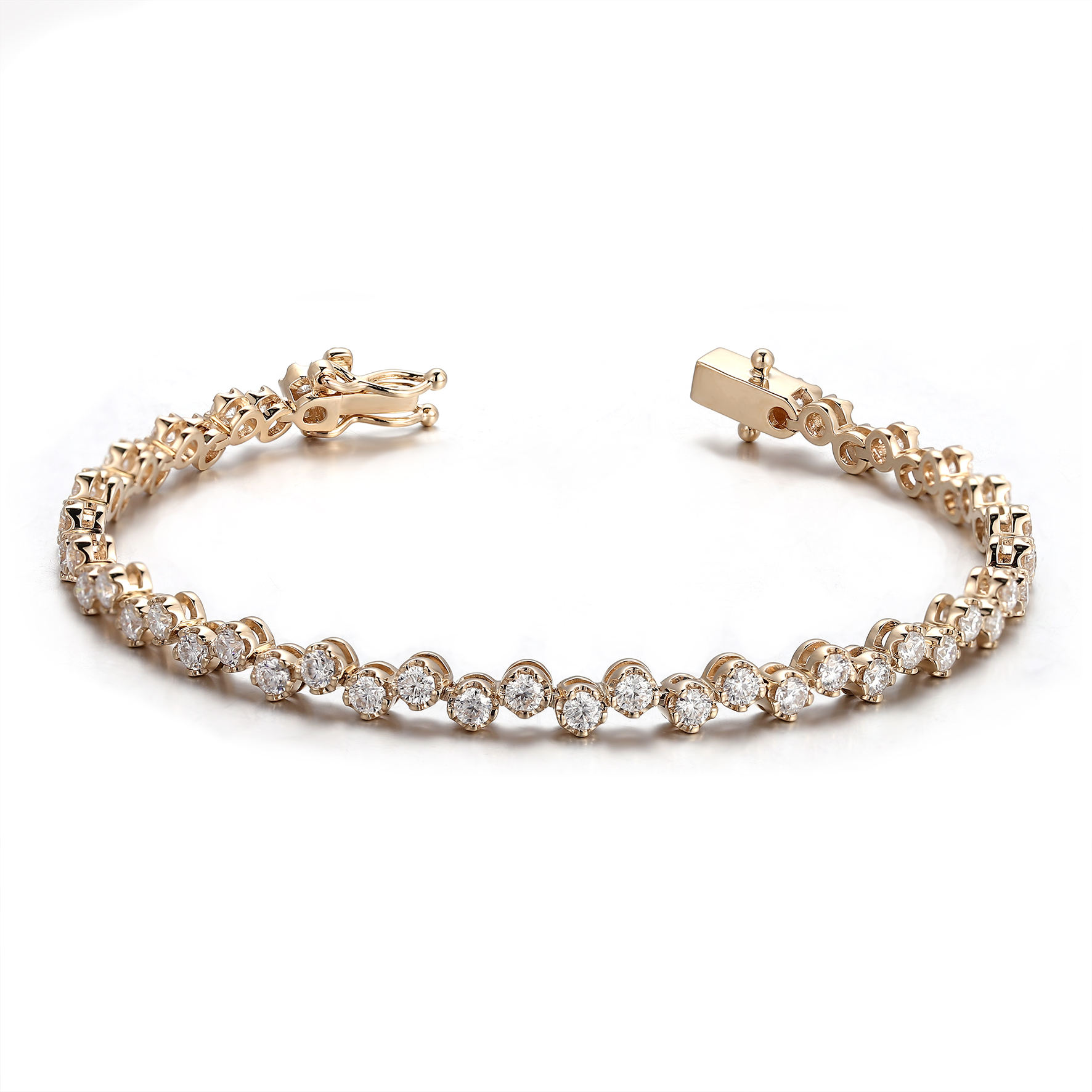 Bracelet en or 14 carats avec diamants de laboratoire