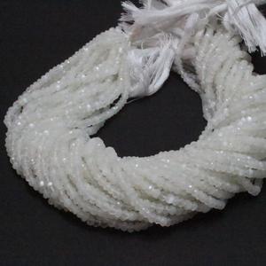Chaîne de perles facettées rondes en pierre de lune blanche naturelle de 4 mm, qualité AAA, certifiées IGI, vente en gros pour la fabrication de bijoux - Product Image 2