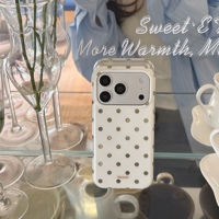 Casing HP IMD Round Edge Cream White Base Green Polka Dot Anti-jatuh untuk iPhone 18 Pro Max 14 15 16 17