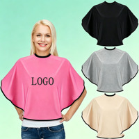 Cape de Salon Imperméable Personnalisable avec Logo, Écologique et Réglable, pour Coiffure, Coloration, Maquillage – Idéale pour Styliste, Actrice, Maquilleuse