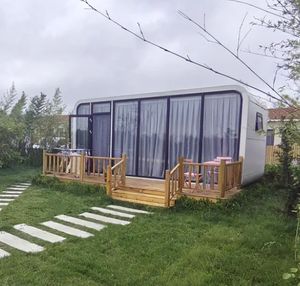 Capsula Spaziale Modulare Rettangolare Apple Cabin con Balcone, Soluzione Completamente Arredata per Resort, Affitto Vacanze e Glamping - Product Image 2