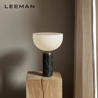 Lampe de Chevet LED Décorative de Luxe en Marbre et Verre, Alimentation CA, Moderne et Écologique pour Chambre, Bureau à Domicile, Lampe de Bureau en Marbre