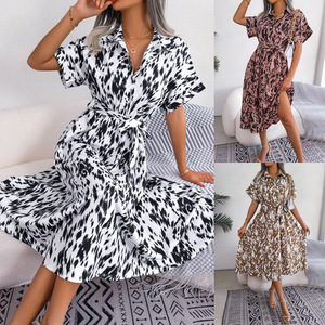 Abito chemisier da donna Primavera Estate 2026 con stampa leopardata, colletto a revers, maniche corte, cintura in vita, vestibilità ampia, lunghezza midi - Product Image 1