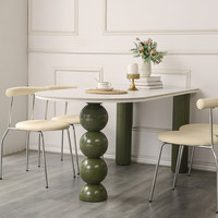 Nouvelle Table à Manger Ovale de Luxe Moderne Effet Crème en Quartz, Modèle 2026, avec Îlot Central, Idéale pour Hôtels et Usage Domestique