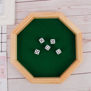 Plateau de roulement de dés en bois octogonal portable avec feutre pour jeux de société - Product Image 6