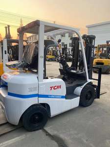 Montacargas Diésel TCM FD25T3 de 2.5 Toneladas de Segunda Mano con Mástil Tríplex de 4.5m, Origen Japón, Alta Eficiencia Todoterreno - Product Image 5