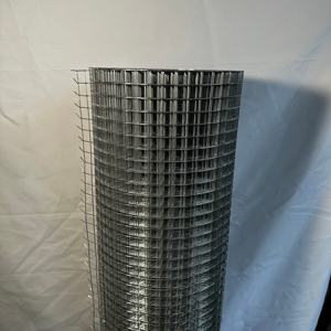 Çiftlik Muhafazaları, Konut Bariyerleri ve İnşaat Kullanımı için Sıcak Daldırma Galvanizli Kaynaklı Tel Örgü Güçlendirilmiş Kare Izgara Çit Örgüsü - Product Image 1