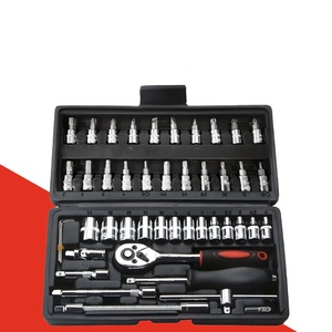 Kit d'outils combinés 216 pièces en acier au carbone avec cliquet, clés à douilles, tournevis et mallette de transport rigide pour réparation automobile - Product Image 2