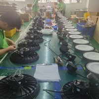 Aixuan Entrepôt Cour de badminton Atelier GYM Réflecteur Haute Baie Lampe 100W 150W 200W LED UFO Haute Baie Lumière
