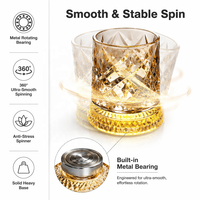 Verre à whisky lumineux à rayures verticales innovant avec sous-verre lumineux offert pour les fêtes et célébrations, Mug Antique Spinning Rocks OEM