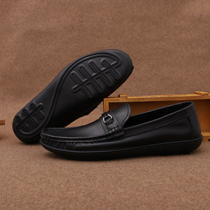 Mocassins en cuir pour hommes, bout rond, à enfiler, confortables, chaussures décontractées d'été avec décoration à boucle - Product Image 3