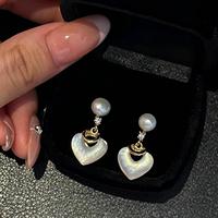 Nouvelles boucles d'oreilles en coquillages naturels incrustés, 6-7 mm, perles d'eau douce naturelles de haute qualité, magnifique cadeau pour fille