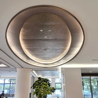 Bordure Courbe Moderne en Acier Inoxydable avec Courbes Douces et Fluides, Durable et Écologique, Installation Facile pour Plafonds de Villas et Hôtels