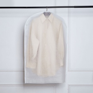 Bolsa de Almacenamiento de Ropa Moderna y Sencilla, Impermeable, <span class=keywords><strong>Sin</strong></span> Cierre, de Tela No Tejida, para Colgar Abrigos, Disponible en Guangzhou - Product Image 4
