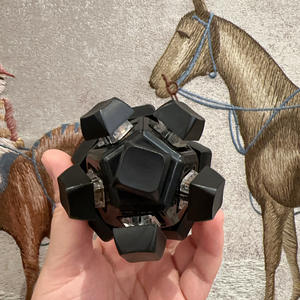 צעצוע לחיצה מואר LED עם 12 מקשים בהתאמה אישית, להפגת מתחים ורגשיים, מתאים לאוטיזם - Product Image 1