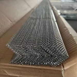 Venta al por mayor de perlas de esquina micro para estuco de 25x25mm, perlas de esquina galvanizadas para yeso, mini perlas de esquina de malla de 30x30mm para <span class=keywords><strong>enlucido</strong></span> - Product Image 5
