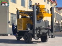 Plateforme de forage hydraulique portable montée sur tricycle pour l'exploration géologique, profondeur de 130 m, 180 m, 200 m