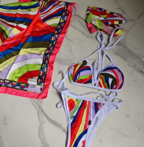 NUOVO ARRIVO Costume <span class=keywords><strong>da</strong></span> <span class=keywords><strong>Bagno</strong></span> di Lusso a 4 Pezzi con Stampa alla Moda, con Sciarpa <span class=keywords><strong>da</strong></span> Spiaggia e Fascia per Capelli, Sexy Bikini Firmato per Donne - Product Image 4