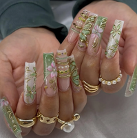 Ongles à presser Stiletto Vert Olive avec Fleurs 3D et Papillons, Carrés Moyens, Chrome Doré, Faits Main, pour Salon de Manucure