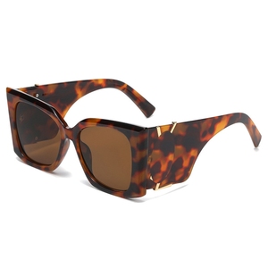 Gafas de sol retro europeas y americanas de ojo de gato con marco grande Versátil de lujo para mujeres Nuevo diseño de moda - Product Image 3