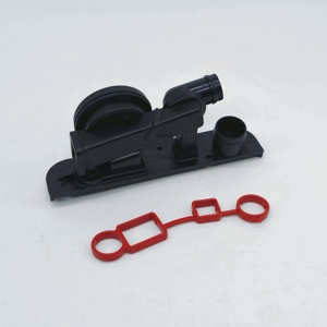 Клапан вентиляции картерных газов двигателя 2.0T 06F129101F 06F129101K 06F129101L 06F129101R - Product Image 1