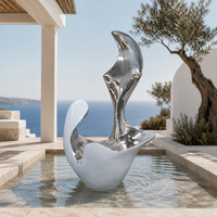 Sculpture abstraite en acier inoxydable, grande statue métallique polie miroir à courbes fluides pour l'extérieur, idéale pour les installations aquatiques modernes