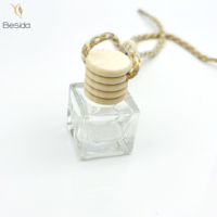 Désodorisant de bouteille de voiture de parfum de diffuseur de luxe de 4ml 6ml 10ml avec couvercle en bois, bouteille de parfum de voiture en bois suspendue
