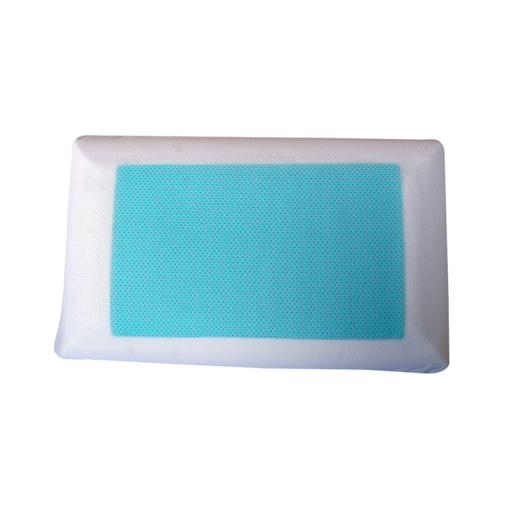 สีขาวและสีฟ้าอ่อน