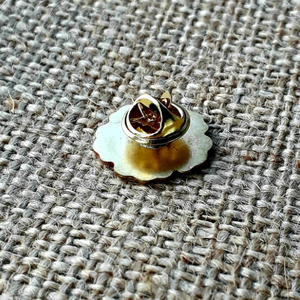 Épingles à revers en émail personnalisées avec trident ukrainien et motif de pavot rouge, en acier inoxydable 316L, pour hommes et femmes, vente en gros à prix réduit - Product Image 3