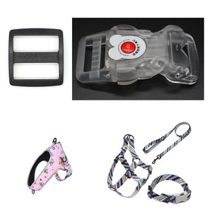 Boucle lumineuse LED pour animaux de compagnie, réglable, en plastique, en forme d'os, pour collier et sangle de poitrine - Product Image 2