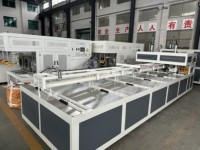 SGK modèle la machine automatique de douille d'expansion de tuyau en plastique pour le tuyau de PVC