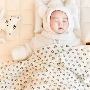 2023 Ins Beste Verkoop Baby Multi-Kleuren Bedrukt Slaapdeken Mousseline Baby Airconditioning Dunne Quilt Pasgeboren Katoenen Badhanddoek
