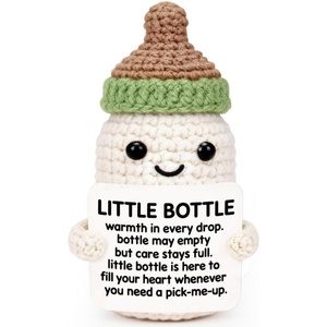 Poupées en crochet inspirantes, cadeaux d'anniversaire amusants pour hommes et femmes, et décorations de bureau émouvantes et encourageantes - Product Image 1