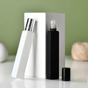 Botella de cuentas de rodillo negro de 10ml para aceite esencial Perfume Crema para Ojos máscara facial rubor-rollo negro primario en sellado - Product Image 1