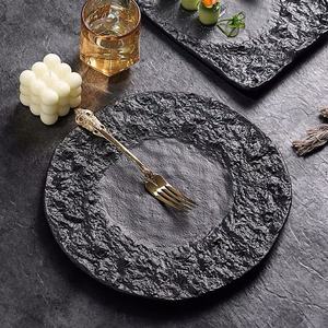 Vente en gros de plats de service pour restaurants d'hôtels Vaisselle ronde Assiettes plates en porcelaine céramique personnalisées à steak salade noir mat - Product Image 1